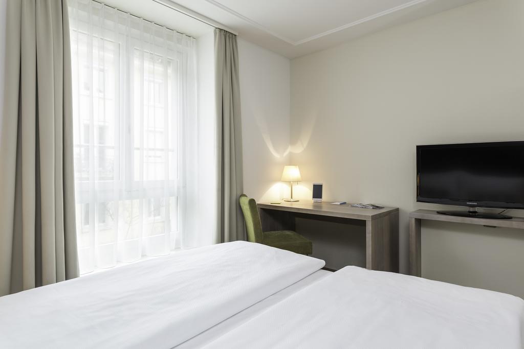 Platzhirsch Zuerich - Downtown Boutique Hotel & Sushi Lounge Extérieur photo