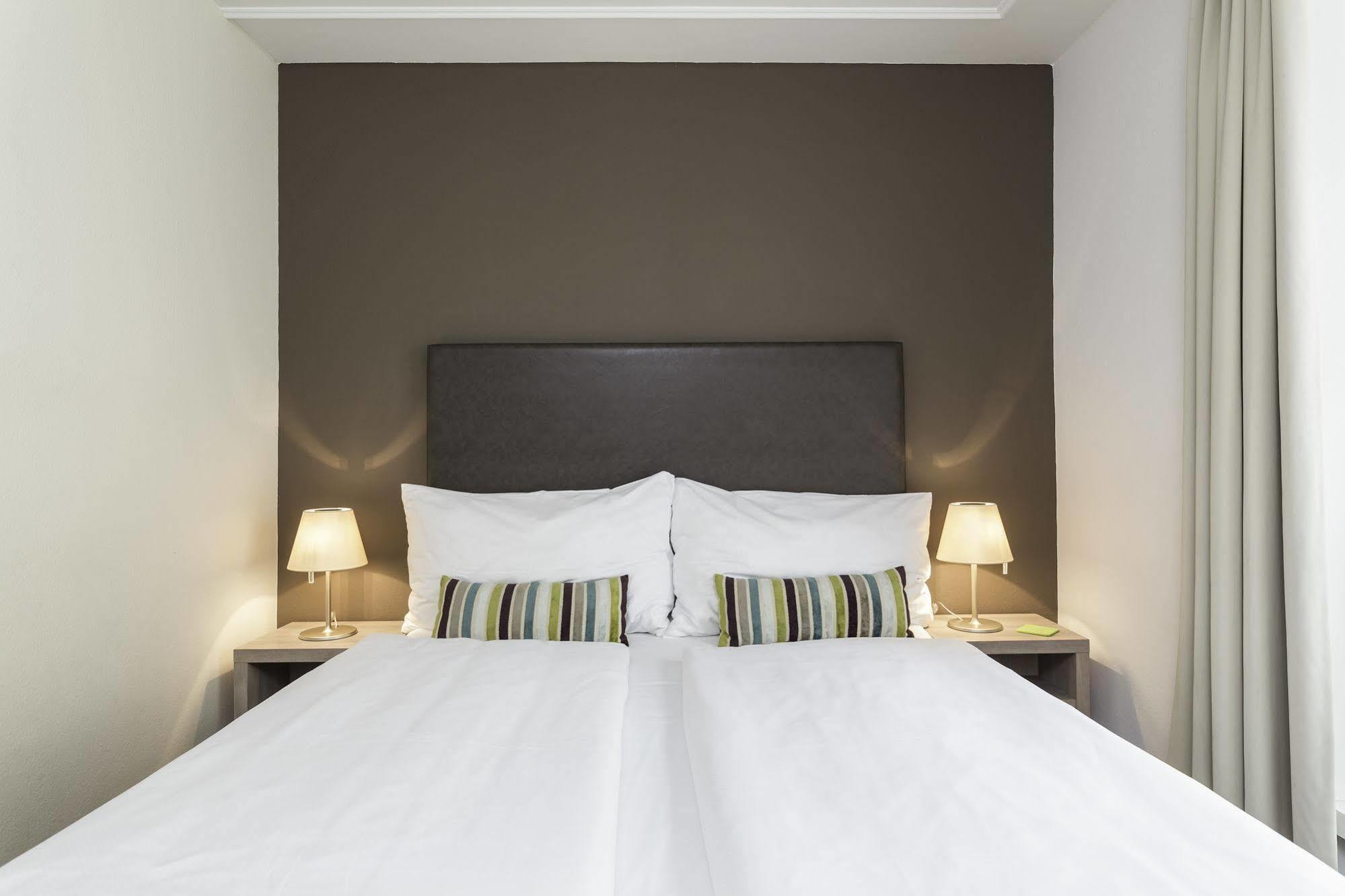 Platzhirsch Zuerich - Downtown Boutique Hotel & Sushi Lounge Extérieur photo