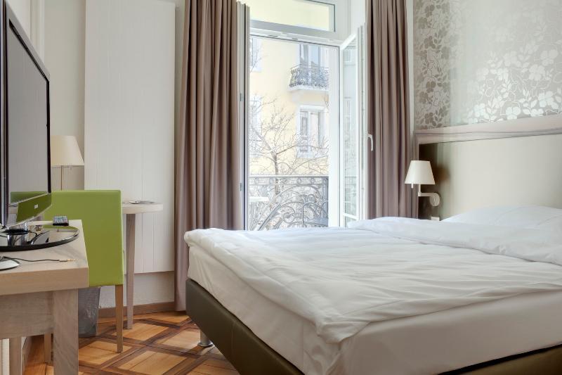 Platzhirsch Zuerich - Downtown Boutique Hotel & Sushi Lounge Extérieur photo